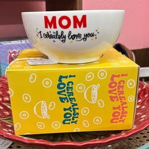 White 'Mom I Cerealsly Love You' Bowl with spoon
